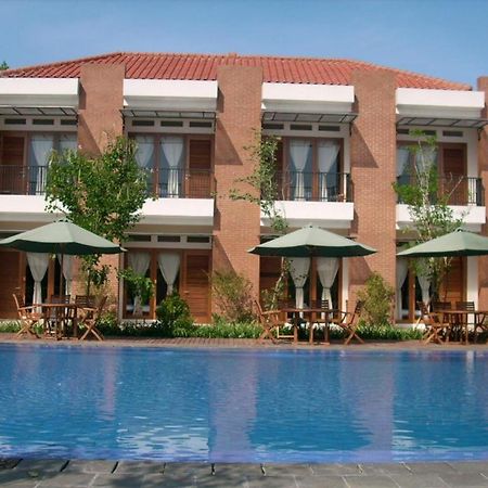 Villa Bukit Pinus Μπογκόρ Εξωτερικό φωτογραφία
